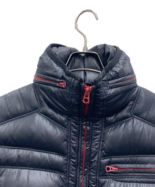 DIESEL（ディーゼル）DIESEL (ディーゼル) ダウンジャケット ブラック×レッド サイズ:Mの古着・服飾アイテム