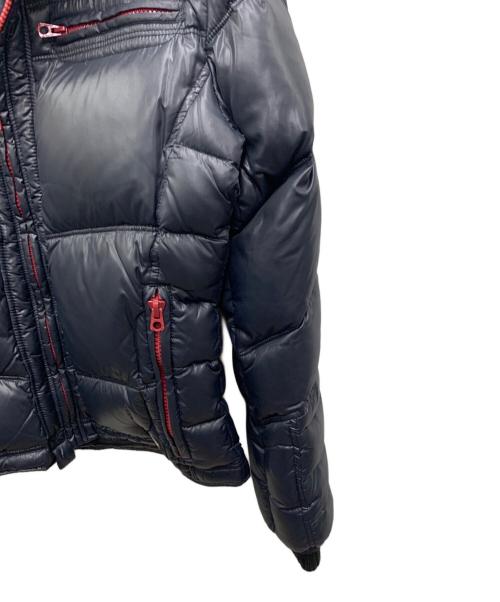 DIESEL（ディーゼル）DIESEL (ディーゼル) ダウンジャケット ブラック×レッド サイズ:Mの古着・服飾アイテム