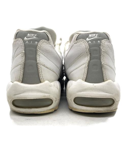 NIKE（ナイキ）NIKE (ナイキ) スニーカー ホワイト サイズ:28.5の古着・服飾アイテム