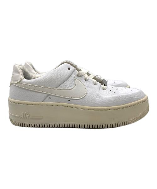 NIKE（ナイキ）NIKE (ナイキ) ローカットスニーカー ホワイト サイズ:24の古着・服飾アイテム