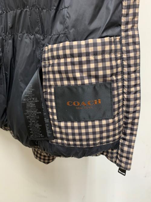 COACH（コーチ）COACH (コーチ) フーデットダウンジャケット ブラウン×ブラック サイズ:XSの古着・服飾アイテム