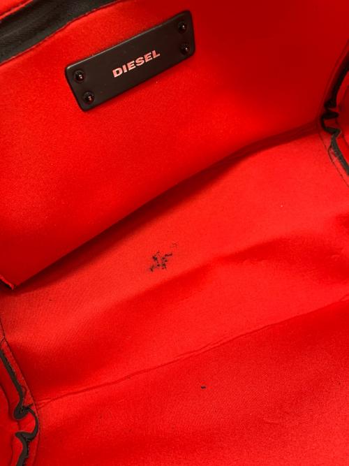 DIESEL（ディーゼル）DIESEL (ディーゼル) 2WAYバッグ ブラック×レッドの古着・服飾アイテム