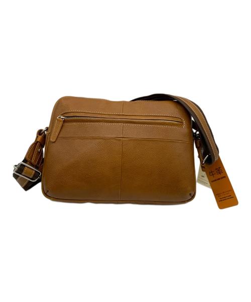 P.id（ピーアイディー）P.id (ピーアイディー) ショルダーバッグ キャメル 未使用品の古着・服飾アイテム