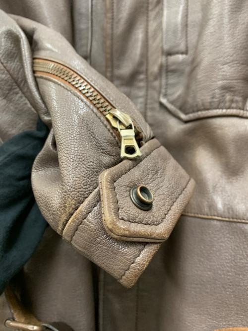 GIORGIO ARMANI（ジョルジョアルマーニ）GIORGIO ARMANI (ジョルジョアルマーニ) レザーコート ブラウン サイズ:不明の古着・服飾アイテム