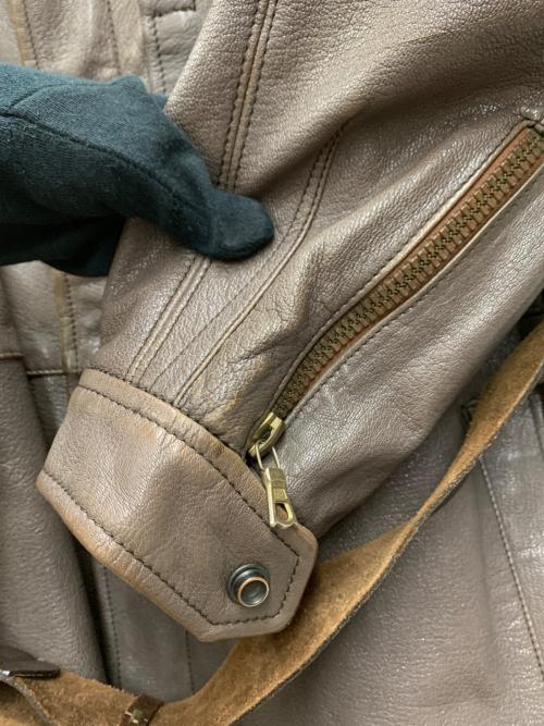 GIORGIO ARMANI（ジョルジョアルマーニ）GIORGIO ARMANI (ジョルジョアルマーニ) レザーコート ブラウン サイズ:不明の古着・服飾アイテム