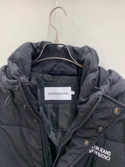 Calvin Klein Jeans（カルバンクラインジーンズ）Calvin Klein Jeans (カルバンクラインジーンズ) 中綿ジャケット ブラック サイズ:Lの古着・服飾アイテム