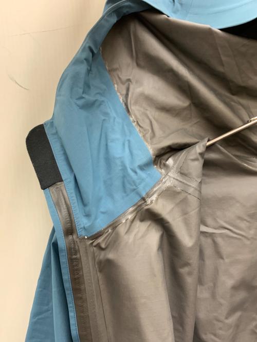 ARC'TERYX（アークテリクス）ARC'TERYX (アークテリクス) ナイロンジャケット ネイビー サイズ:Lの古着・服飾アイテム