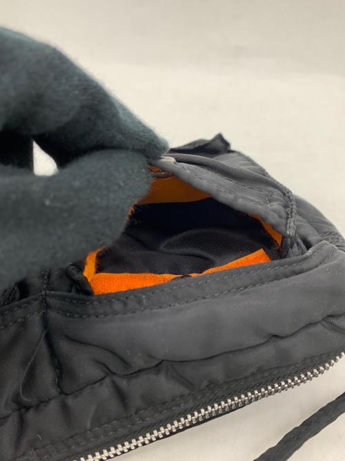 PORTER（ポーター）PORTER (ポーター) ショルダーバッグ ブラック×オレンジの古着・服飾アイテム