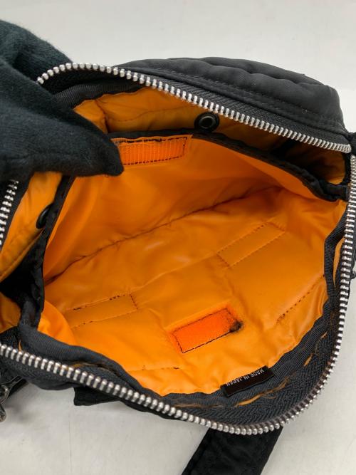 PORTER（ポーター）PORTER (ポーター) ショルダーバッグ ブラック×オレンジの古着・服飾アイテム