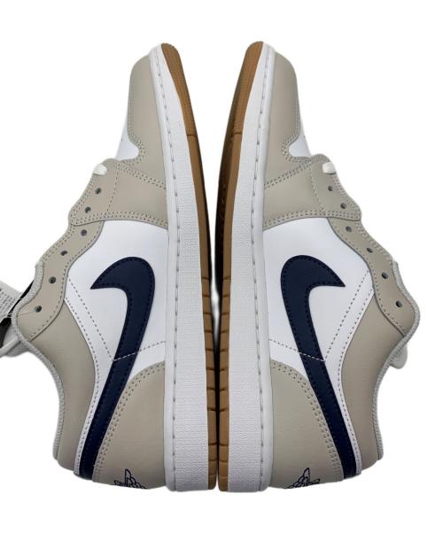 NIKE（ナイキ）NIKE (ナイキ) AIR JORDAN 1 LOW ホワイト×ベージュ サイズ:27.5 未使用品の古着・服飾アイテム