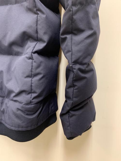 AKM（エーケーエム）AKM (エーケーエム) ダウンジャケット ネイビー サイズ:Mの古着・服飾アイテム