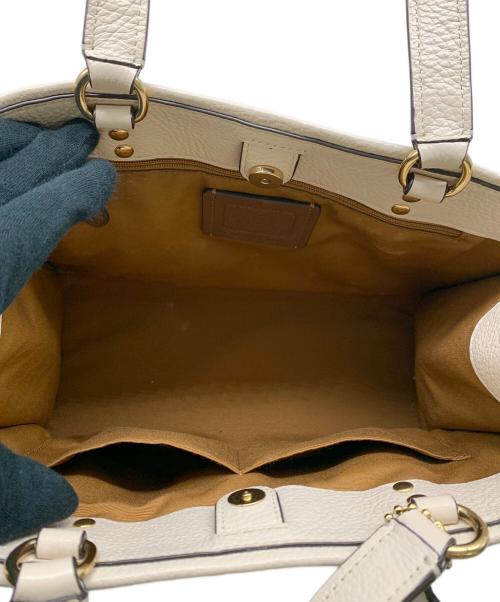 COACH（コーチ）COACH (コーチ) 2WAYバッグ アイボリーの古着・服飾アイテム