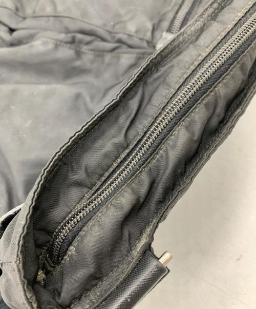 PRADA（プラダ）PRADA (プラダ) ナイロンショルダーバッグの古着・服飾アイテム