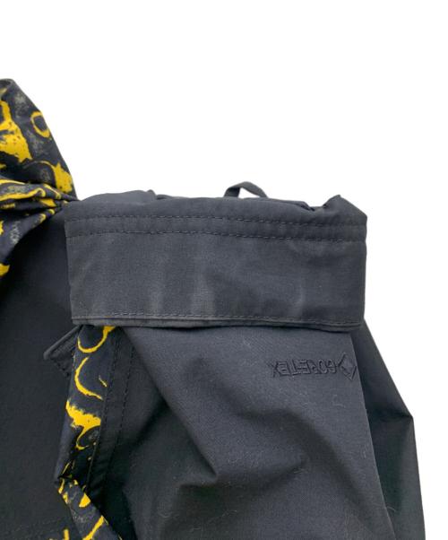 THE NORTH FACE（ザ ノース フェイス）THE NORTH FACE (ザ ノース フェイス) マウンテンパーカー ブラック×イエロー サイズ:Mの古着・服飾アイテム