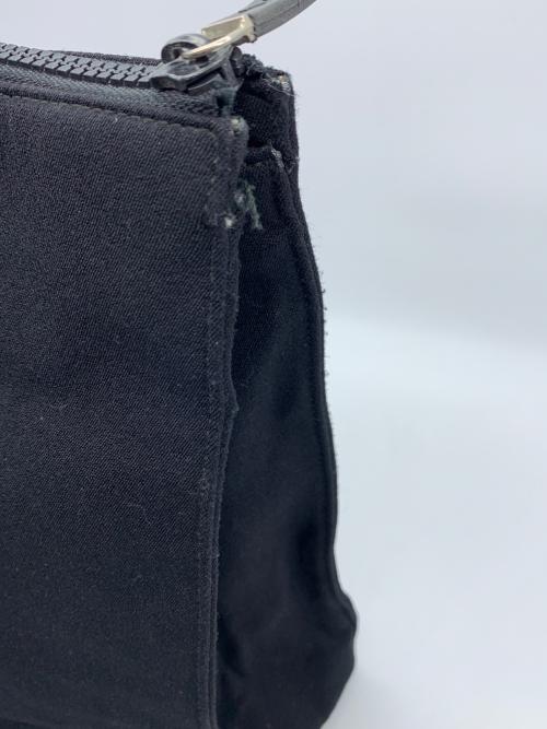 MIU MIU（ミュウミュウ）MIU MIU (ミュウミュウ) トートバッグ ブラックの古着・服飾アイテム