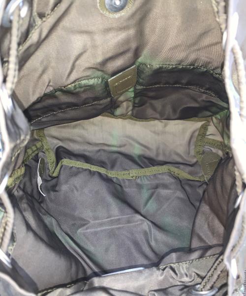 PRADA（プラダ）PRADA (プラダ) ナイロンリュック オリーブの古着・服飾アイテム