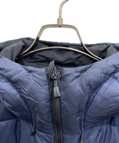 mont-bell（モンベル）mont-bell (モンベル) リバーシブルダウンジャケット ネイビー サイズ:Mの古着・服飾アイテム