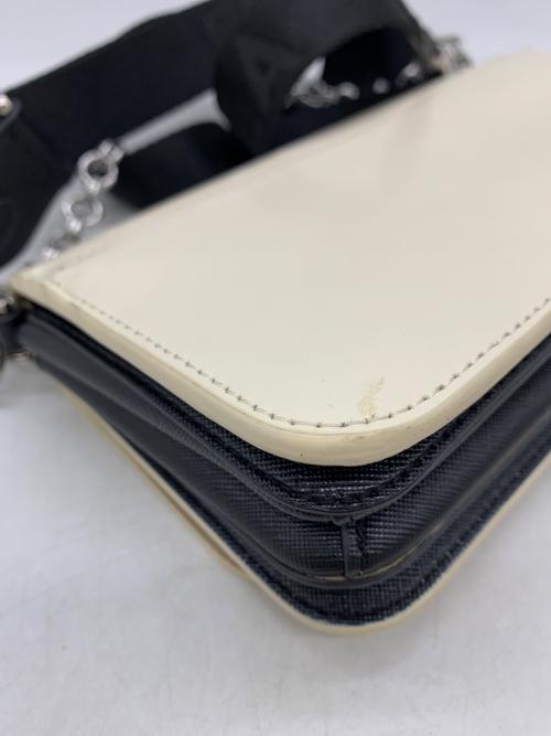 FURLA（フルラ）FURLA (フルラ) 2WAYショルダーバッグ ホワイト×ブラックの古着・服飾アイテム