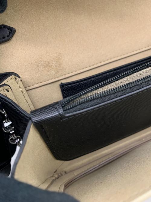 FURLA（フルラ）FURLA (フルラ) 2WAYショルダーバッグ ホワイト×ブラックの古着・服飾アイテム