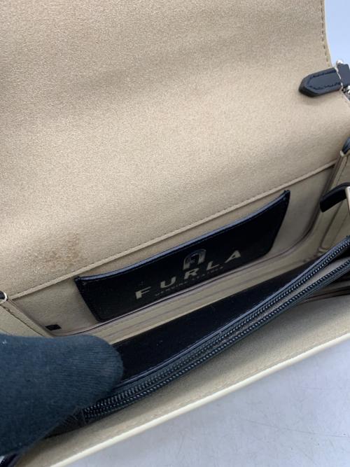 FURLA（フルラ）FURLA (フルラ) 2WAYショルダーバッグ ホワイト×ブラックの古着・服飾アイテム