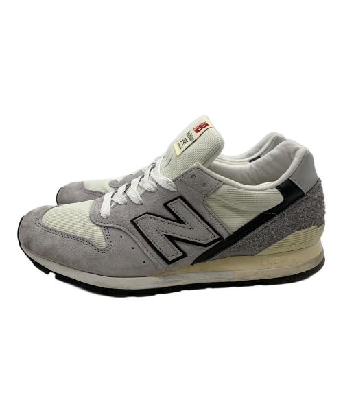 NEW BALANCE（ニューバランス）NEW BALANCE (ニューバランス) ローカットスニーカー グレー×ホワイト サイズ:27.5の古着・服飾アイテム