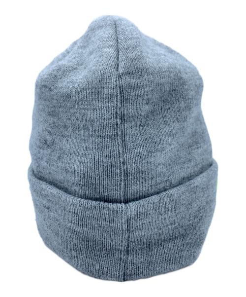 SUPREME（シュプリーム）Supreme (シュプリーム) New Era (ニューエラ) ニット帽 ライトグレーの古着・服飾アイテム