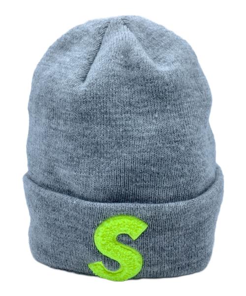 SUPREME（シュプリーム）Supreme (シュプリーム) New Era (ニューエラ) ニット帽 ライトグレーの古着・服飾アイテム