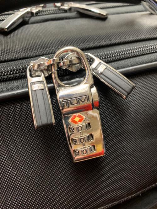 TUMI（トゥミ）TUMI (トゥミ) キャリーバッグの古着・服飾アイテム