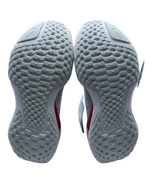 NIKE（ナイキ）NIKE (ナイキ) ZoomX Invincible Run Flyknit 3 ホワイト×レッド サイズ:27.5 未使用品の古着・服飾アイテム
