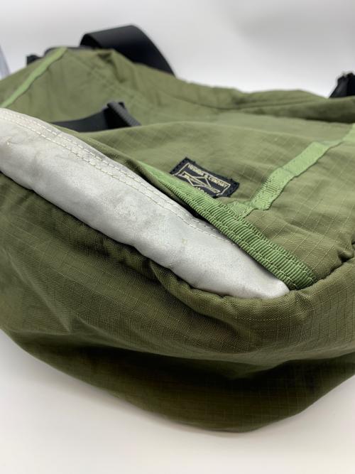 PORTER（ポーター）PORTER (ポーター) ショルダーバッグ オリーブの古着・服飾アイテム