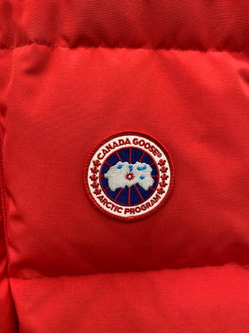 CANADA GOOSE（カナダグース）CANADA GOOSE (カナダグース) ダウンベスト レッド サイズ:2XLの古着・服飾アイテム