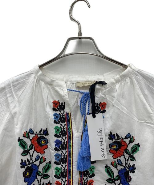 sara mallika（サラマリカ）sara mallika (サラマリカ) 長袖ブラウス ホワイト サイズ:free 未使用品の古着・服飾アイテム