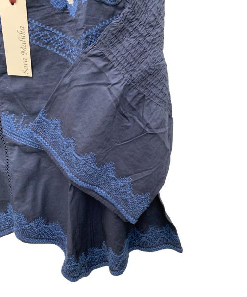 sara mallika（サラマリカ）sara mallika (サラマリカ) 半袖ブラウス ネイビー サイズ:free 未使用品の古着・服飾アイテム