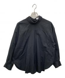 ENFOLD（エンフォルド）の古着「ギャザースリーブプルオーバーシャツ」｜ブラック