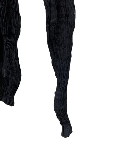 ISSEY MIYAKE（イッセイミヤケ）ISSEY MIYAKE (イッセイミヤケ) シフォンツイストラウンドネックカーディガン ブラック サイズ:2の古着・服飾アイテム