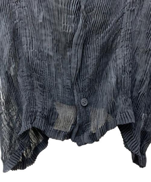 ISSEY MIYAKE（イッセイミヤケ）ISSEY MIYAKE (イッセイミヤケ) シフォンツイストラウンドネックカーディガン ブラック サイズ:2の古着・服飾アイテム