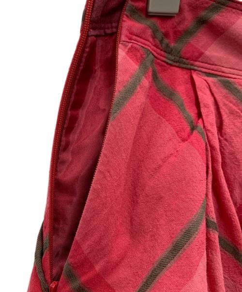 BURBERRY BLUE LABEL（バーバリー ブルー レーベル）BURBERRY BLUE LABEL (バーバリー ブルー レーベル) スカンツ レッド サイズ:36の古着・服飾アイテム