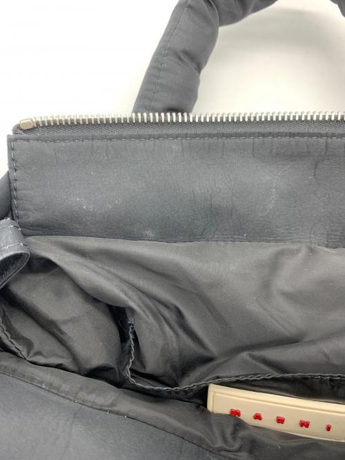 MARNI（マルニ）MARNI (マルニ) パフトートバッグ ブラックの古着・服飾アイテム