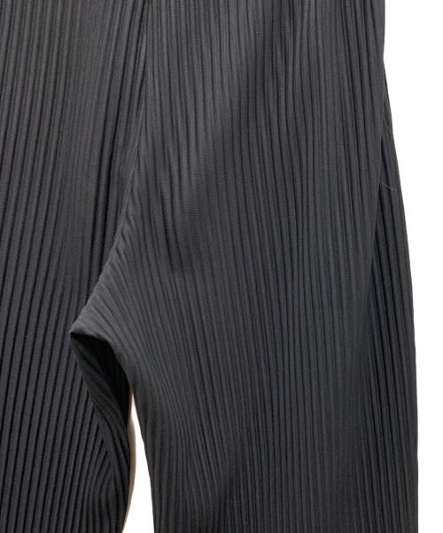 HOMME PLISSE ISSEY MIYAKE（オム プリッセ イッセイ ミヤケ）HOMME PLISSE ISSEY MIYAKE (オム プリッセ イッセイ ミヤケ) パンツ ブラック サイズ:2の古着・服飾アイテム