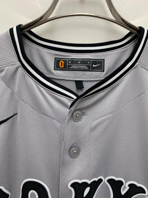 NIKE（ナイキ）NIKE (ナイキ) ベースボールシャツ ライトグレー×ブラック サイズ:Lの古着・服飾アイテム