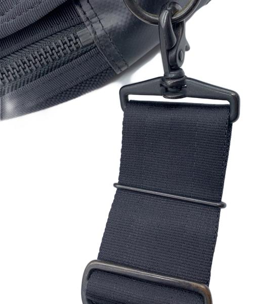 PORTER（ポーター）PORTER (ポーター) スリングショルダーバッグ ブラックの古着・服飾アイテム