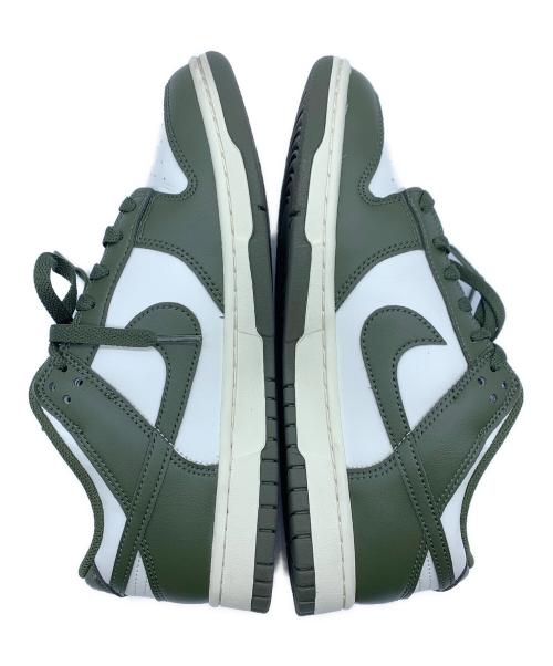 NIKE（ナイキ）NIKE (ナイキ) ローカットスニーカー オリーブ×ホワイト サイズ:26.5の古着・服飾アイテム