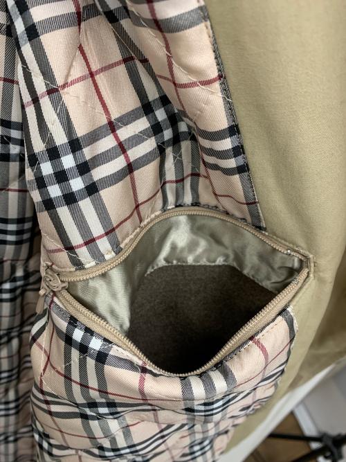 BURBERRY BLACK LABEL（バーバリーブラックレーベル）BURBERRY BLACK LABEL (バーバリーブラックレーベル) コート カーキ×ピンク サイズ:Mの古着・服飾アイテム