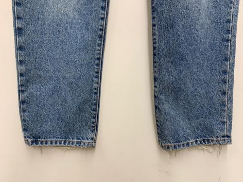 LEVI'S（リーバイス）LEVI'S (リーバイス) ストレートデニムパンツ ブルー サイズ:W24の古着・服飾アイテム