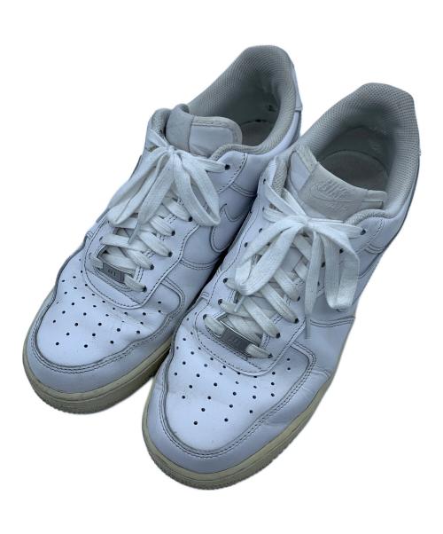 NIKE（ナイキ）NIKE (ナイキ) ローカットスニーカー ホワイト サイズ:27.5の古着・服飾アイテム