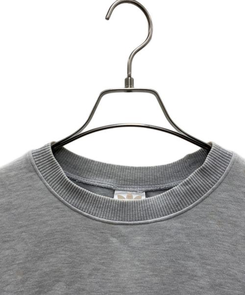 adidas（アディダス）adidas (アディダス) スウェット ライトグレー サイズ:Lの古着・服飾アイテム