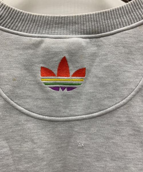 adidas（アディダス）adidas (アディダス) スウェット ライトグレー サイズ:Lの古着・服飾アイテム