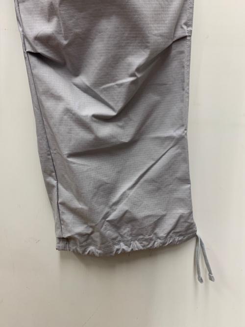 NIKE（ナイキ）NIKE (ナイキ) カーゴパンツ ライトグレー サイズ:Sの古着・服飾アイテム