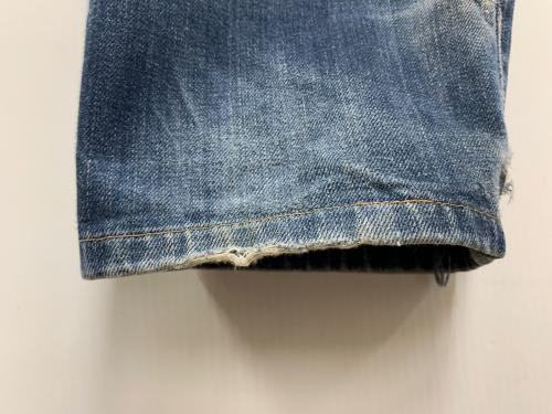 CarHartt（カーハート）CarHartt (カーハート) デニムパンツ インディゴ サイズ:Ｗ30×L32の古着・服飾アイテム