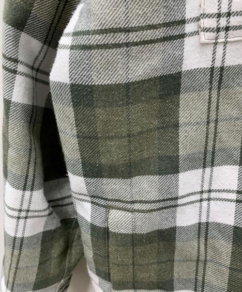 X-LARGE（エクストララージ）X-LARGE (エクストララージ) シャツジャケット グリーン×ホワイト サイズ:Mの古着・服飾アイテム